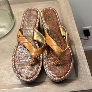 Tan Sam Edelman platform sandals. Size 9